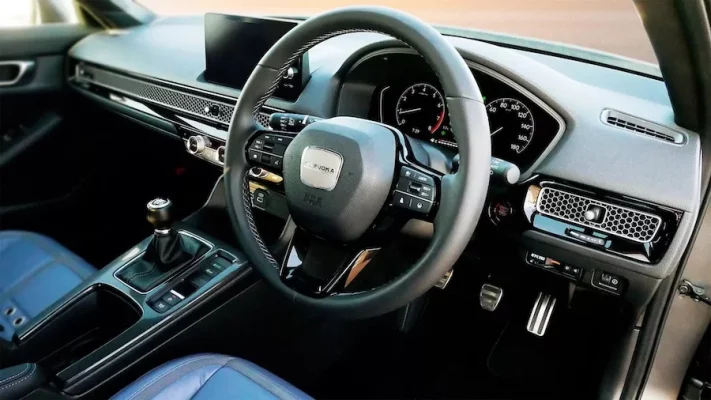 Honda Civic's heavily revised Mitsuoka M55 interior