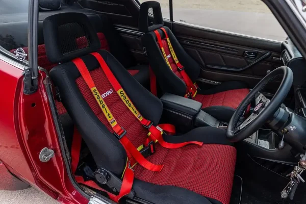 RB26 swapped Nissan Skyline 2000 GT-X seats